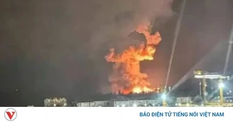 UAV Ukraine tấn công trung tâm trung chuyển dầu mỏ then chốt tại Nga