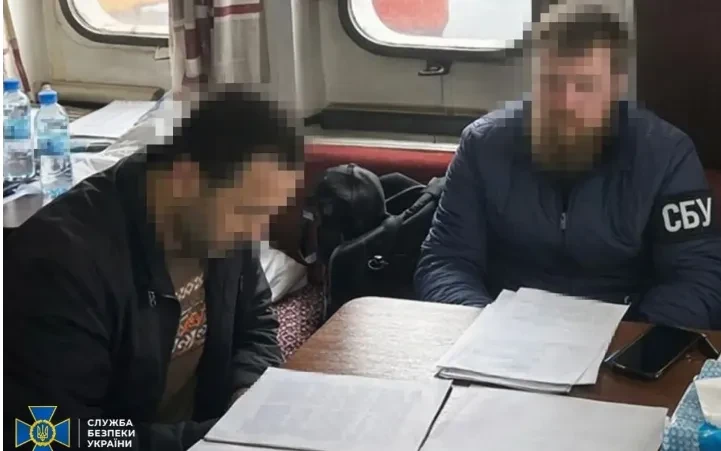 Ukraine bắt giữ tàu nghi thuộc "hạm đội bóng tối" của Nga Ukraine bắt giữ tàu nghi thuộc "hạm đội bóng tối" của Nga