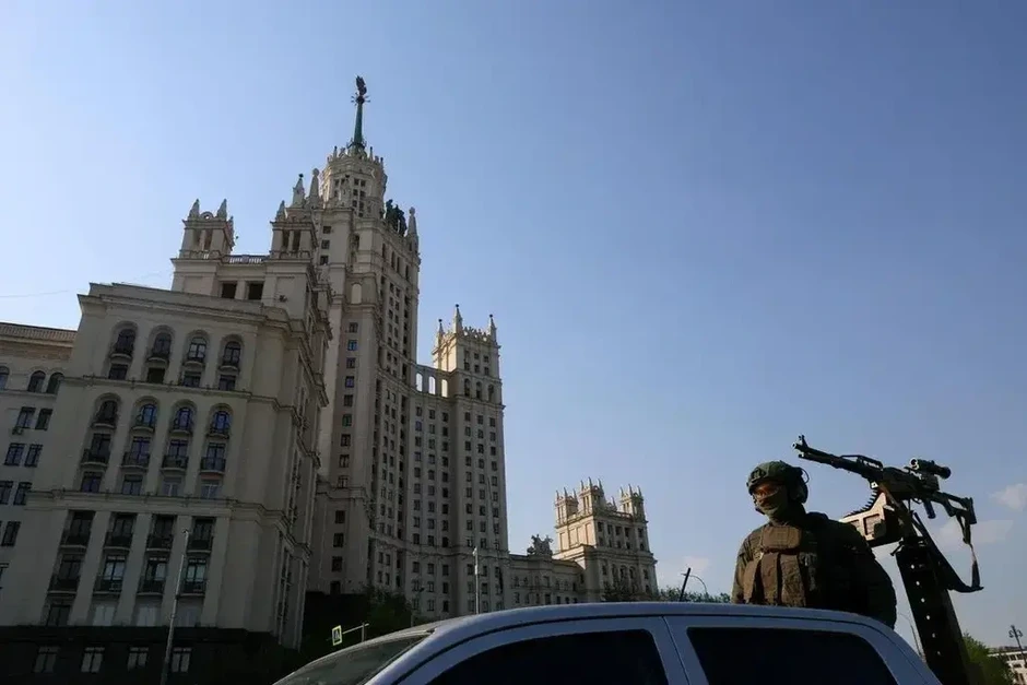 Ukraine dồn dập tập kích lãnh thổ Nga, Moscow thành "pháo đài" kiên cố Ukraine dồn dập tập kích lãnh thổ Nga, Moscow thành "pháo đài" kiên cố