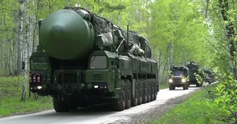 Ukraine gửi tối hậu thư cho Belarus, Nga cảnh báo "nóng" bảo vệ đồng minh