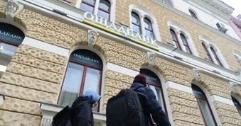Ukraine - Hungary "căng như dây đàn" vì 80 triệu USD của Kiev bị tịch thu