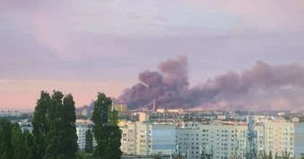 Ukraine phóng hỏa lực vào sâu lãnh thổ Nga, tấn công hàng loạt mục tiêu