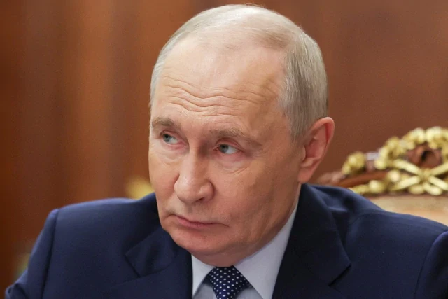 Ukraine 'ra tay' bất ngờ tại Nga: Ông Putin thừa nhận 'chúng tôi nghĩ rằng họ sẽ không làm vậy' Ukraine 'ra tay' bất ngờ tại Nga: Ông Putin thừa nhận 'chúng tôi nghĩ rằng họ sẽ không làm vậy'