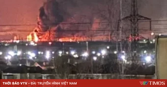 Ukraine tấn công nhà máy lọc dầu Yaroslavl và nhiều khu vực của Nga