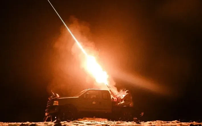 Ukraine tấn công UAV trúng khu chung cư của Nga, ít nhất 2 người thiệt mạng Ukraine tấn công UAV trúng khu chung cư của Nga, ít nhất 2 người thiệt mạng