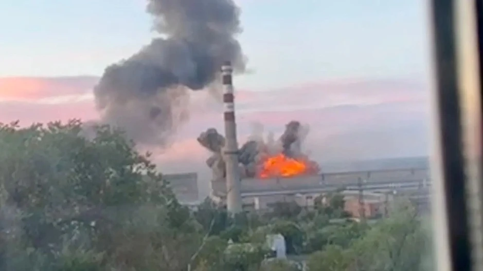 Ukraine tập kích nhà máy quân sự ở Volgograd, Nga phá hủy 2 tiêm kích MiG-29 Ukraine tập kích nhà máy quân sự ở Volgograd, Nga phá hủy 2 tiêm kích MiG-29