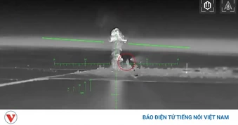 Ukraine tích hợp ống phóng rocket lên UAV tự sát