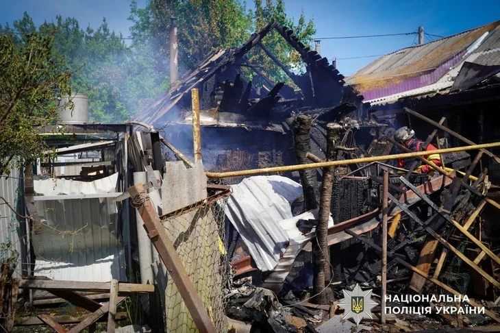 Ukraine tố Nga tập kích Sumy, Matxcơva cáo buộc drone Kiev đánh trúng ký túc xá ở Luhansk Ukraine tố Nga tập kích Sumy, Matxcơva cáo buộc drone Kiev đánh trúng ký túc xá ở Luhansk