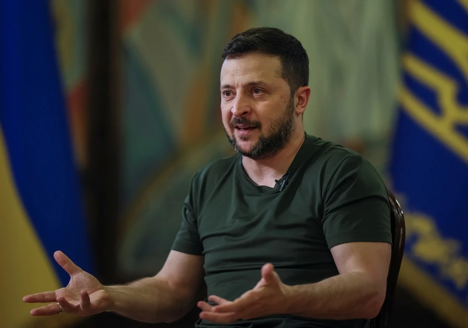 Ukraine tuyên bố tấn công thêm một nhà máy lọc dầu sâu trong lãnh thổ Nga Ukraine tuyên bố tấn công thêm một nhà máy lọc dầu sâu trong lãnh thổ Nga