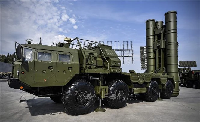 Ukraine xác nhận tấn công hệ thống S-400, các trạm radar và kho hậu cần của Nga ở Crimea Ukraine xác nhận tấn công hệ thống S-400, các trạm radar và kho hậu cần của Nga ở Crimea