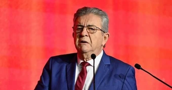 Ứng viên Tổng thống Pháp Jean - Luc Melenchon kêu gọi rút khỏi NATO ngay lập tức