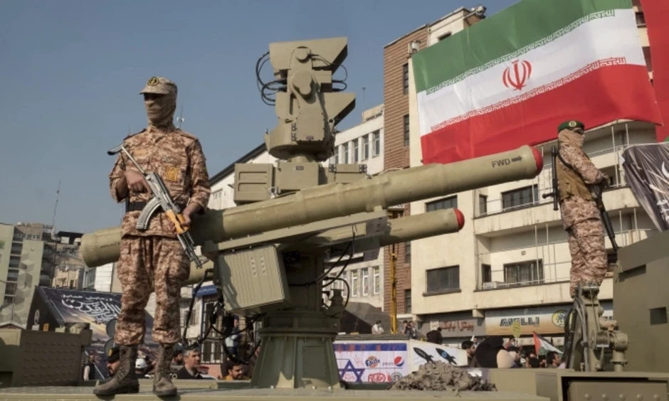 Vệ binh Iran nói đang chờ lệnh khai hỏa vào cơ sở Mỹ tại Trung Đông Vệ binh Iran nói đang chờ lệnh khai hỏa vào cơ sở Mỹ tại Trung Đông