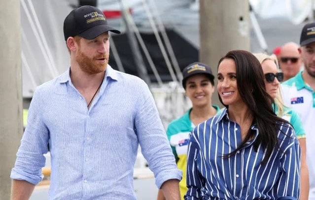 Vì sao gia đình Hoàng tử Harry bất ngờ trở về Anh sau 6 năm sống tại Mỹ?