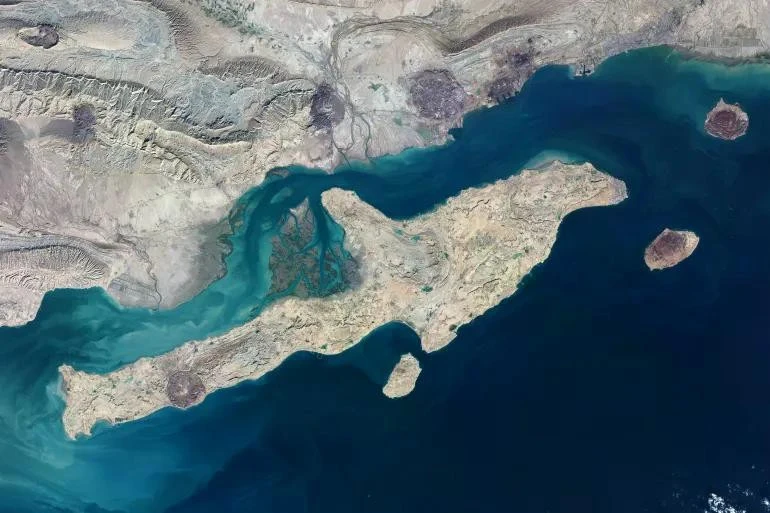 Vì sao Mỹ nhắm mục tiêu vào đảo Qeshm của Iran? Vì sao Mỹ nhắm mục tiêu vào đảo Qeshm của Iran?