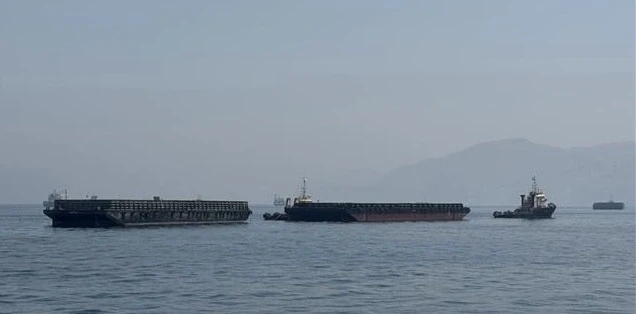 Vì sao nhiều tàu bất ngờ quay đầu khi qua eo biển Hormuz? Vì sao nhiều tàu bất ngờ quay đầu khi qua eo biển Hormuz?