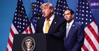 Vì sao ông Trump lại chuyển hàng triệu USD viện trợ quân sự sang Nam Mỹ?