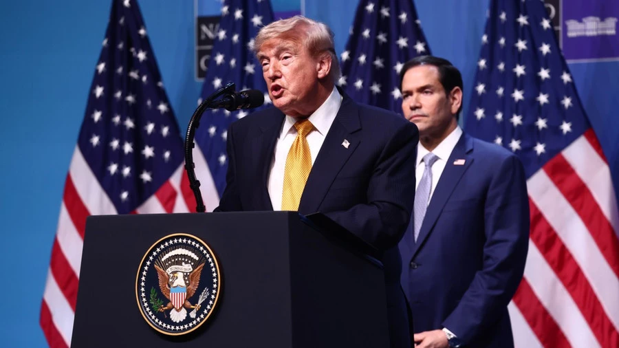 Vì sao ông Trump lại chuyển hàng triệu USD viện trợ quân sự sang Nam Mỹ? Vì sao ông Trump lại chuyển hàng triệu USD viện trợ quân sự sang Nam Mỹ?