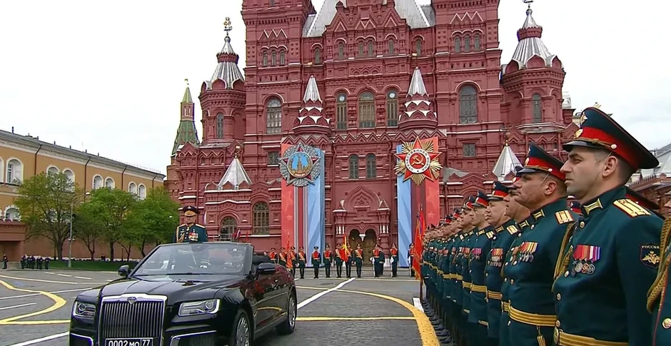 VIDEO-ẢNH: Lễ duyệt binh Ngày Chiến thắng trên Quảng trường Đỏ, Su-30 và MiG-29 biểu diễn trên bầu trời Moscow
