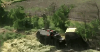 Video UAV cảm tử Ukraine tập kích radar phòng không P-18 của Nga