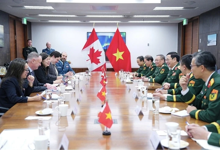 Việt Nam - Canada thúc đẩy hợp tác quốc phòng thực chất, hiệu quả Việt Nam - Canada thúc đẩy hợp tác quốc phòng thực chất, hiệu quả