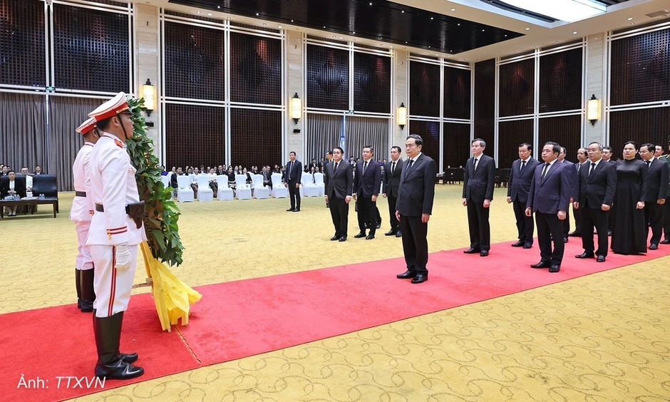 Việt Nam để quốc tang tưởng nhớ Chủ tịch Quốc hội Lào Việt Nam để quốc tang tưởng nhớ Chủ tịch Quốc hội Lào