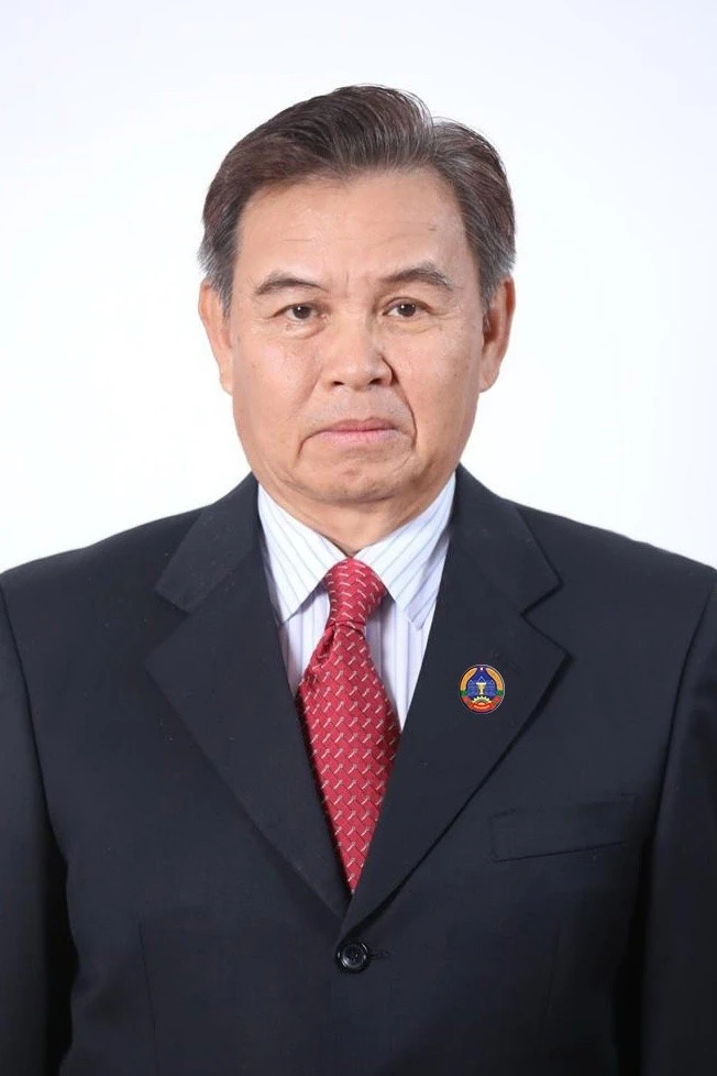 Việt Nam để tang đồng chí Saysomphone Phomvihane theo nghi thức Quốc tang trong hai ngày Việt Nam để tang đồng chí Saysomphone Phomvihane theo nghi thức Quốc tang trong hai ngày