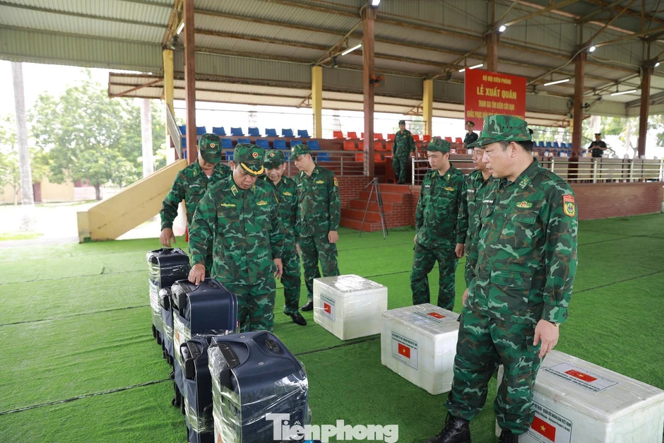 Việt Nam đưa 8 chó nghiệp vụ Biên phòng sang tìm kiếm cứu nạn sau động đất tại Venezuela Việt Nam đưa 8 chó nghiệp vụ Biên phòng sang tìm kiếm cứu nạn sau động đất tại Venezuela