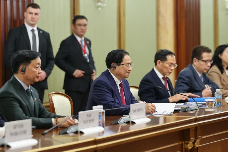 Việt Nam và Nga ký hiệp định xây dựng nhà máy điện hạt nhân Việt Nam và Nga ký hiệp định xây dựng nhà máy điện hạt nhân