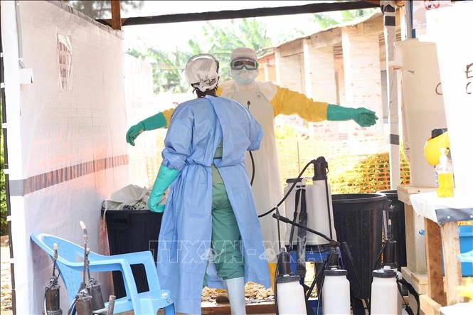 Virus Ebola lan sang tỉnh thứ 6 của CHDC Congo, số ca tử vong tăng lên trên 2.180 người Virus Ebola lan sang tỉnh thứ 6 của CHDC Congo, số ca tử vong tăng lên trên 2.180 người