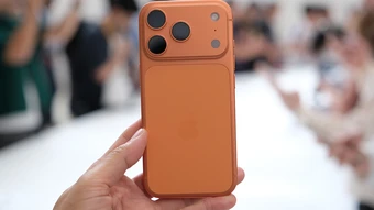 Vốn hóa Apple lần đầu chạm 5.000 tỷ USD