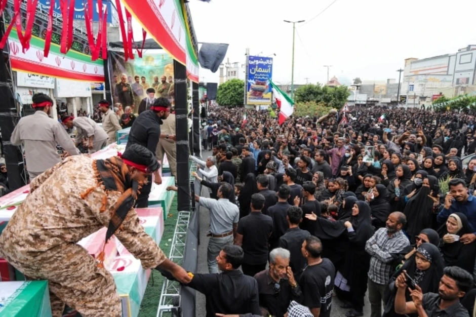 Vụ trường tiểu học Iran trúng tên lửa có thể do Mỹ gây ra Vụ trường tiểu học Iran trúng tên lửa có thể do Mỹ gây ra