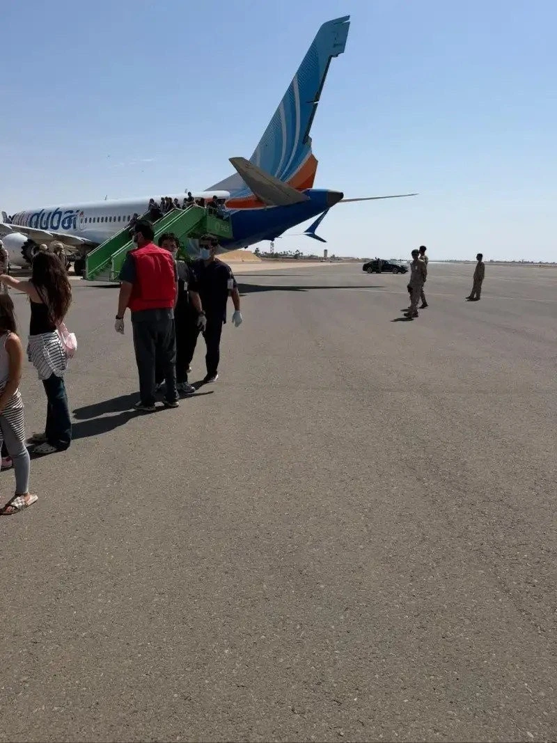 Vụ việc FlyDubai: Cơ phó tấn công cơ trưởng , máy bay suýt rơi xuống đất Vụ việc FlyDubai: Cơ phó tấn công cơ trưởng , máy bay suýt rơi xuống đất