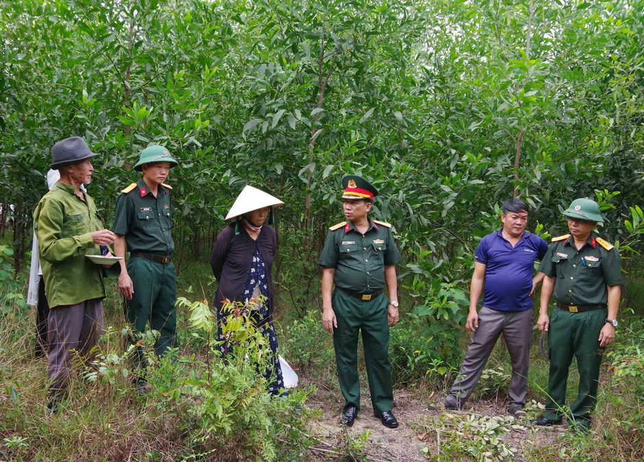 Xác minh mộ liệt sĩ cạnh nghĩa trang gia đình ở Huế Xác minh mộ liệt sĩ cạnh nghĩa trang gia đình ở Huế