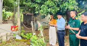 Xác minh ngôi mộ nghi của liệt sĩ trong vườn nhà người dân