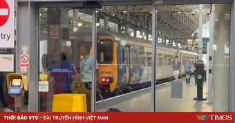 Xảy ra sự cố mất điện làm tê liệt đường sắt Tây Bắc nước Anh