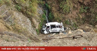 Xe bus chở khách hành hương lao xuống vực ở Nepal, 7 người thiệt mạng