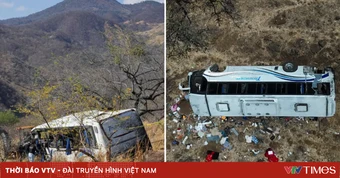 Xe bus lao khỏi đường cao tốc ở Mexico, ít nhất 11 người tử vong