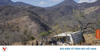 Xe chở khách du lịch ở Mexico gặp tai nạn khiến hơn 40 người thương vong