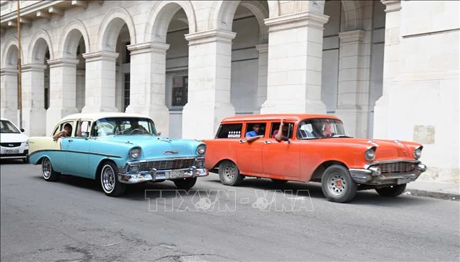 Xe ô tô cổ - di sản văn hóa giữa lòng thủ đô Cuba Xe ô tô cổ - di sản văn hóa giữa lòng thủ đô Cuba