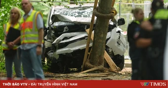 Xe van lao vào đám đông tại Đức gây thương vong