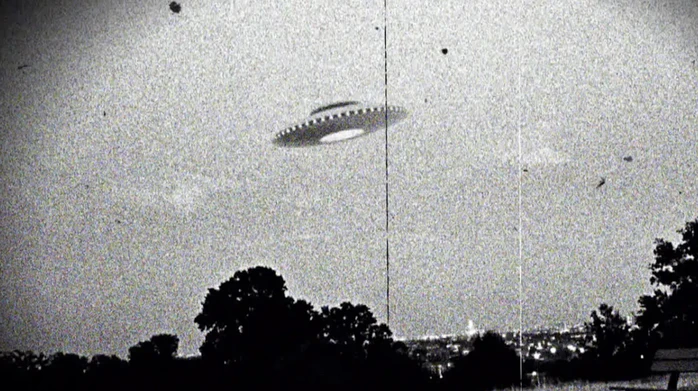 Xôn xao hồ sơ mật UFO của Mỹ: Những vụ chạm trán "nổi da gà" Xôn xao hồ sơ mật UFO của Mỹ: Những vụ chạm trán "nổi da gà"