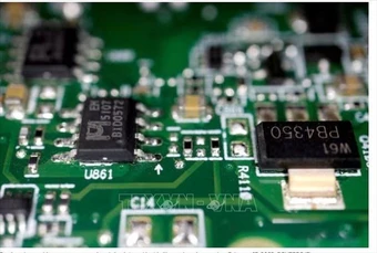 Xung đột Iran làm gián đoạn chuỗi cung ứng chip và thiết bị y tế tại Trung Quốc
