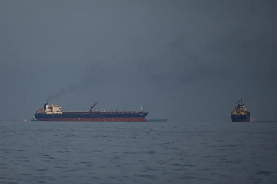 Xung đột ngày thứ 13: Iran tấn công cơ sở năng lượng khắp Trung Đông Xung đột ngày thứ 13: Iran tấn công cơ sở năng lượng khắp Trung Đông