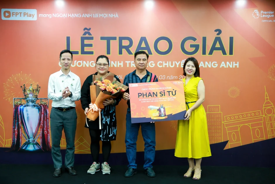 30 năm xem Ngoại hạng Anh qua TV, khách hàng FPT Play bất ngờ trúng chuyến đi Anh 200 triệu đồng 30 năm xem Ngoại hạng Anh qua TV, khách hàng FPT Play bất ngờ trúng chuyến đi Anh 200 triệu đồng