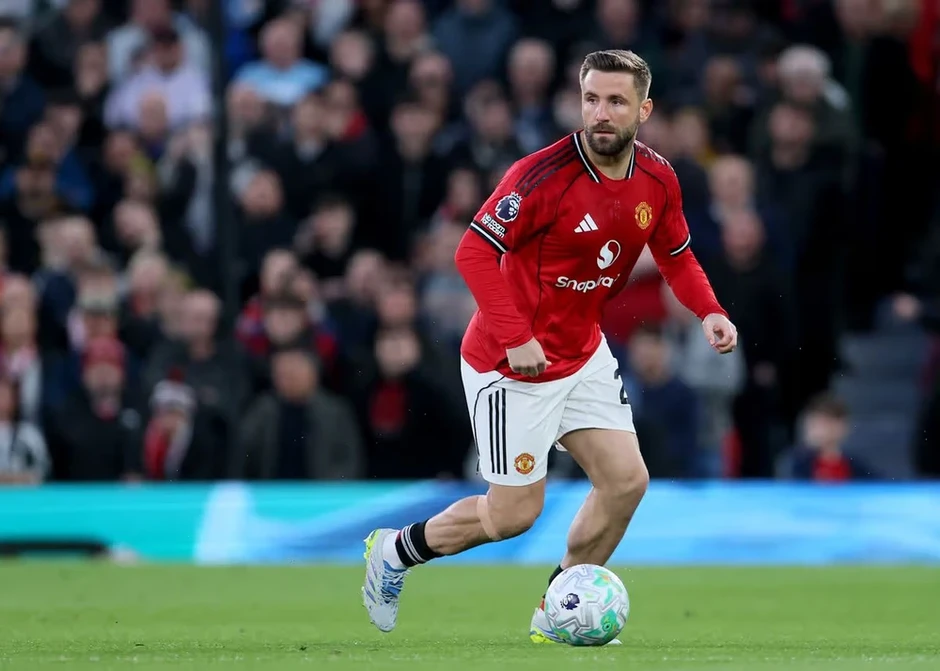 4 phương án đội hình phòng ngự của MU trước Chelsea