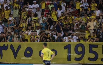 Al Nassr gục ngã, Ronaldo choáng váng