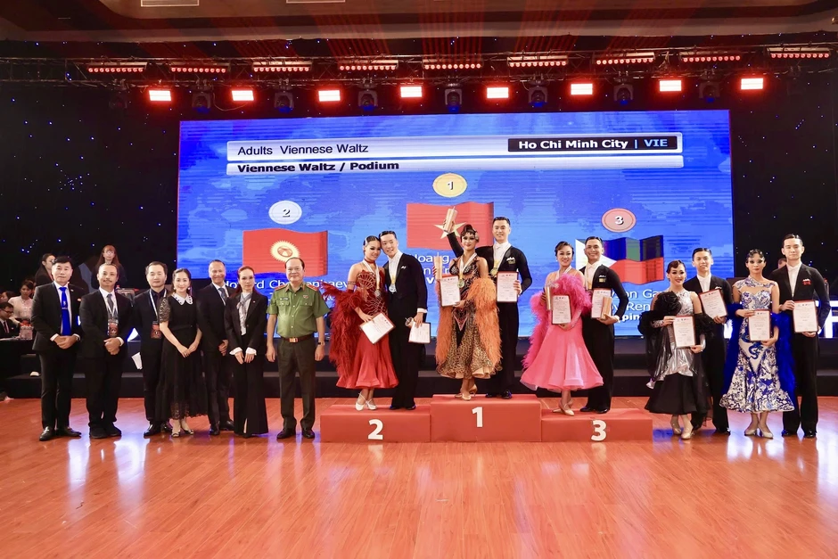 Anh Minh, Trường Xuân chia sẻ cảm xúc khi tỏa sáng ở giải DanceSport châu Á Anh Minh, Trường Xuân chia sẻ cảm xúc khi tỏa sáng ở giải DanceSport châu Á