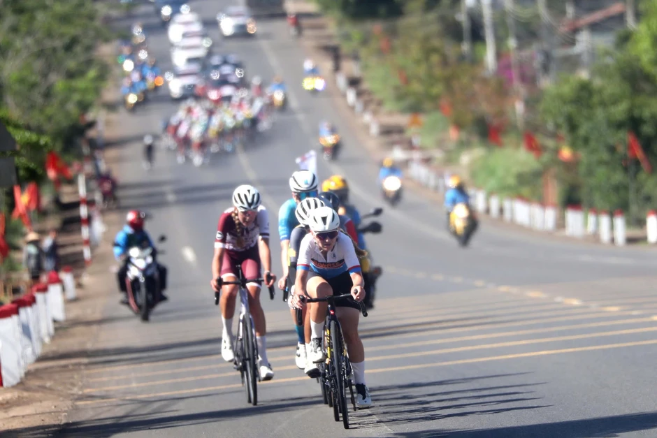 Áo vàng đổi chủ sau màn chinh phục đèo Prenn tại chặng 4 Biwase Tour of Vietnam 2026 Áo vàng đổi chủ sau màn chinh phục đèo Prenn tại chặng 4 Biwase Tour of Vietnam 2026