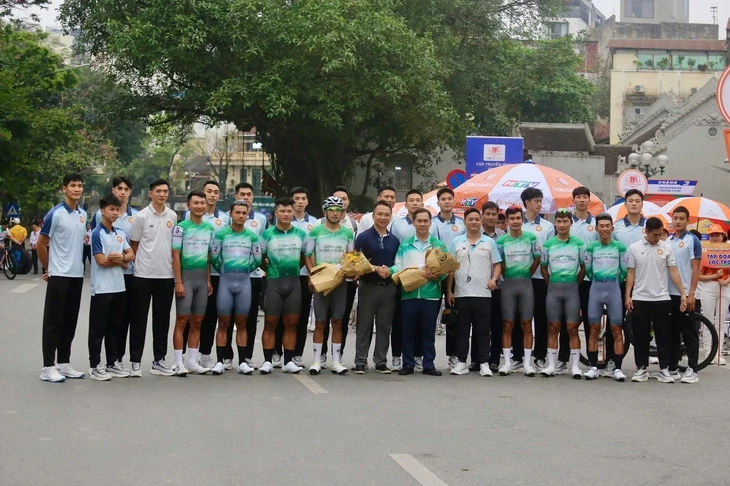 Áo vàng và áo xanh Cúp truyền hình TP.HCM cùng đổi chủ sau chặng 3 Áo vàng và áo xanh Cúp truyền hình TP.HCM cùng đổi chủ sau chặng 3