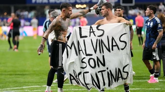 Argentina nguy cơ bị FIFA phạt sau trận thắng Anh - Báo TinVina